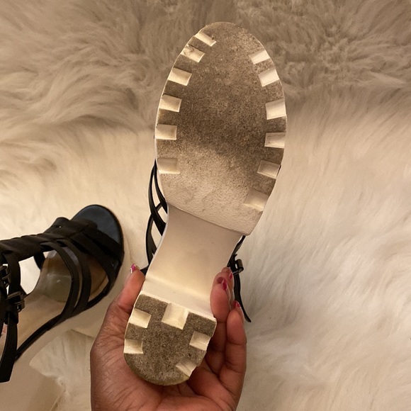 Black Platform Sandal Pumps - Picture 5 of 9